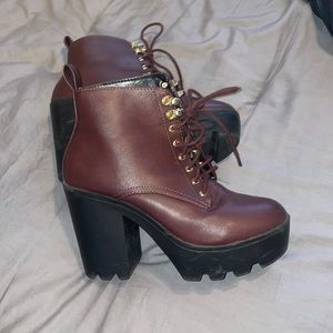 SODA Chunky Maroon Heel